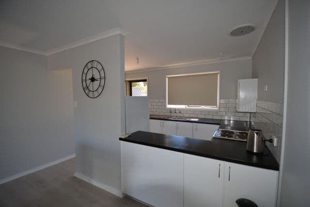 16 Bond Street, Port Augusta West SA 5700, Port Augusta West - Thumbnail 5