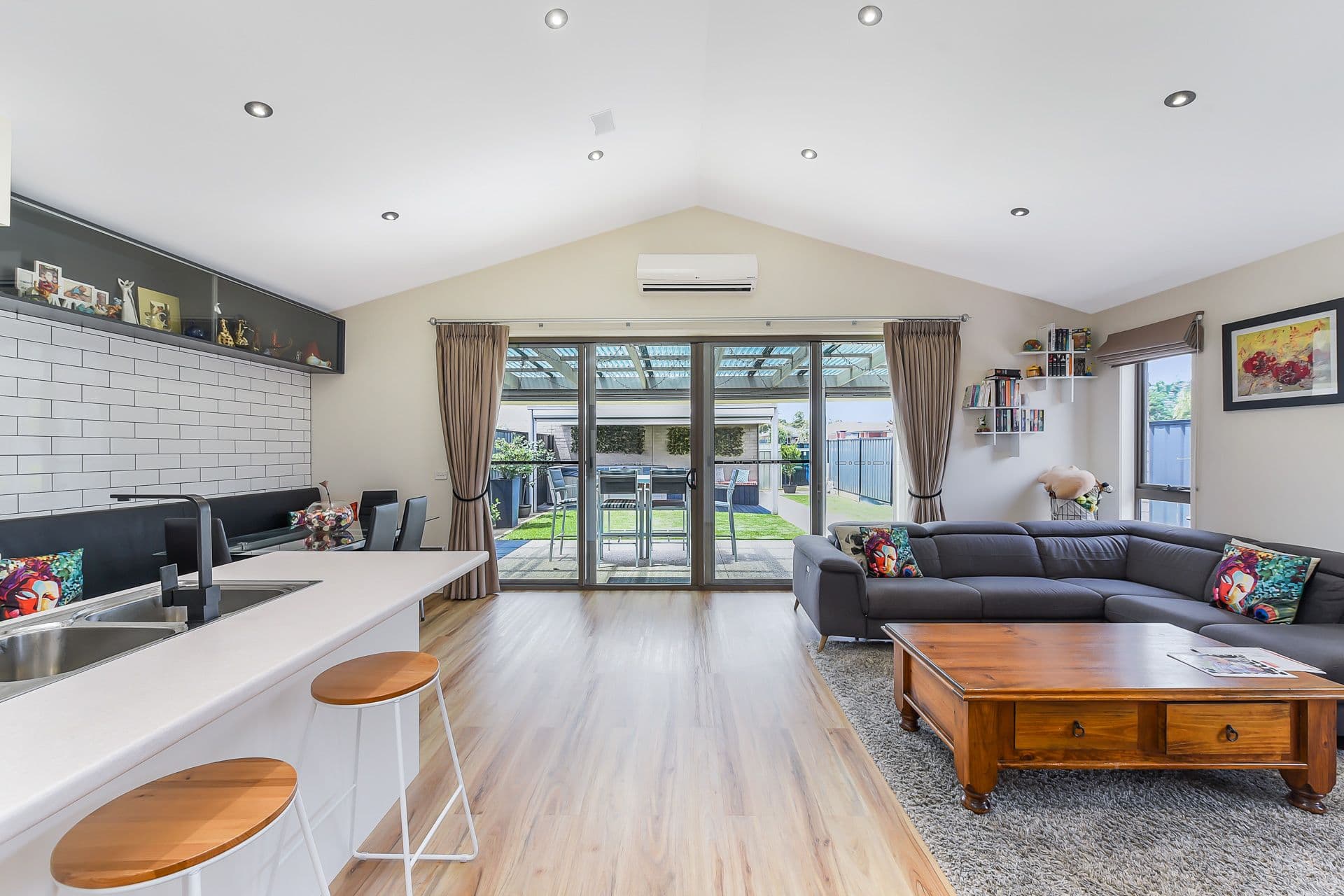1 Comtois Lane, Clyde North VIC 3978, Clyde North - Thumbnail 7