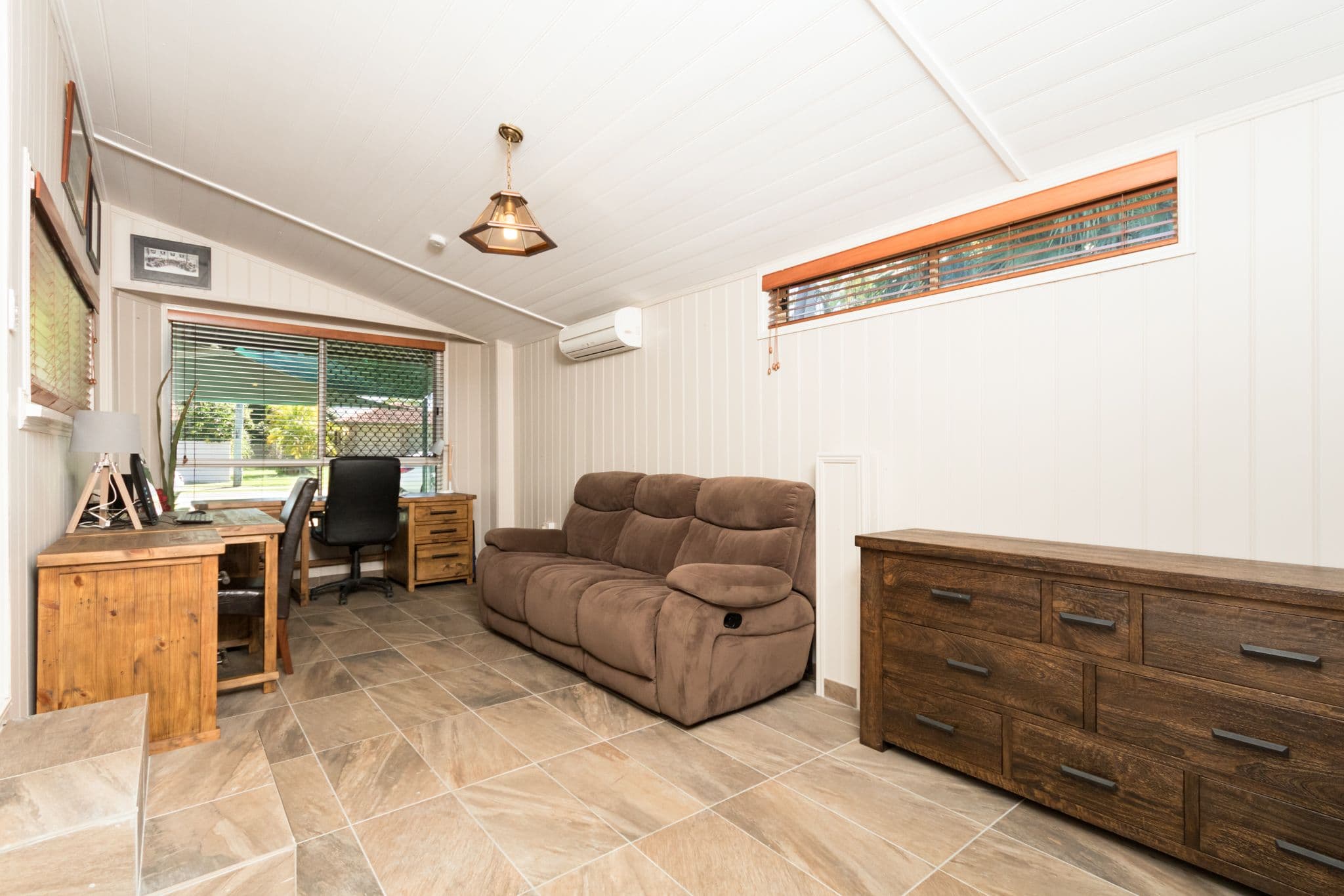 34 Crescent Avenue, Hope Island QLD 4212, Hope Island - Thumbnail 4