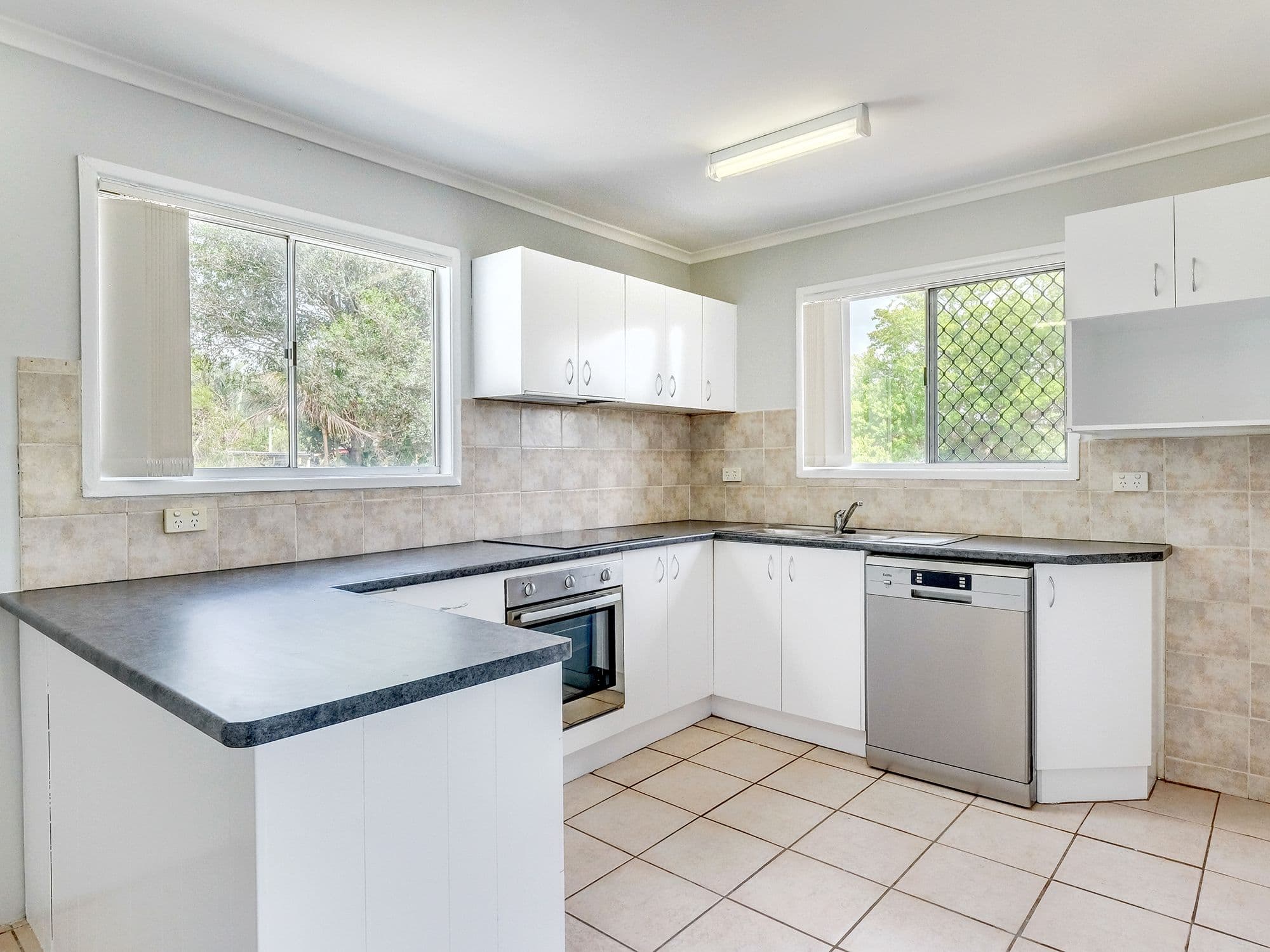 11 Cain Court, Bundamba QLD 4304, Bundamba - Thumbnail 5
