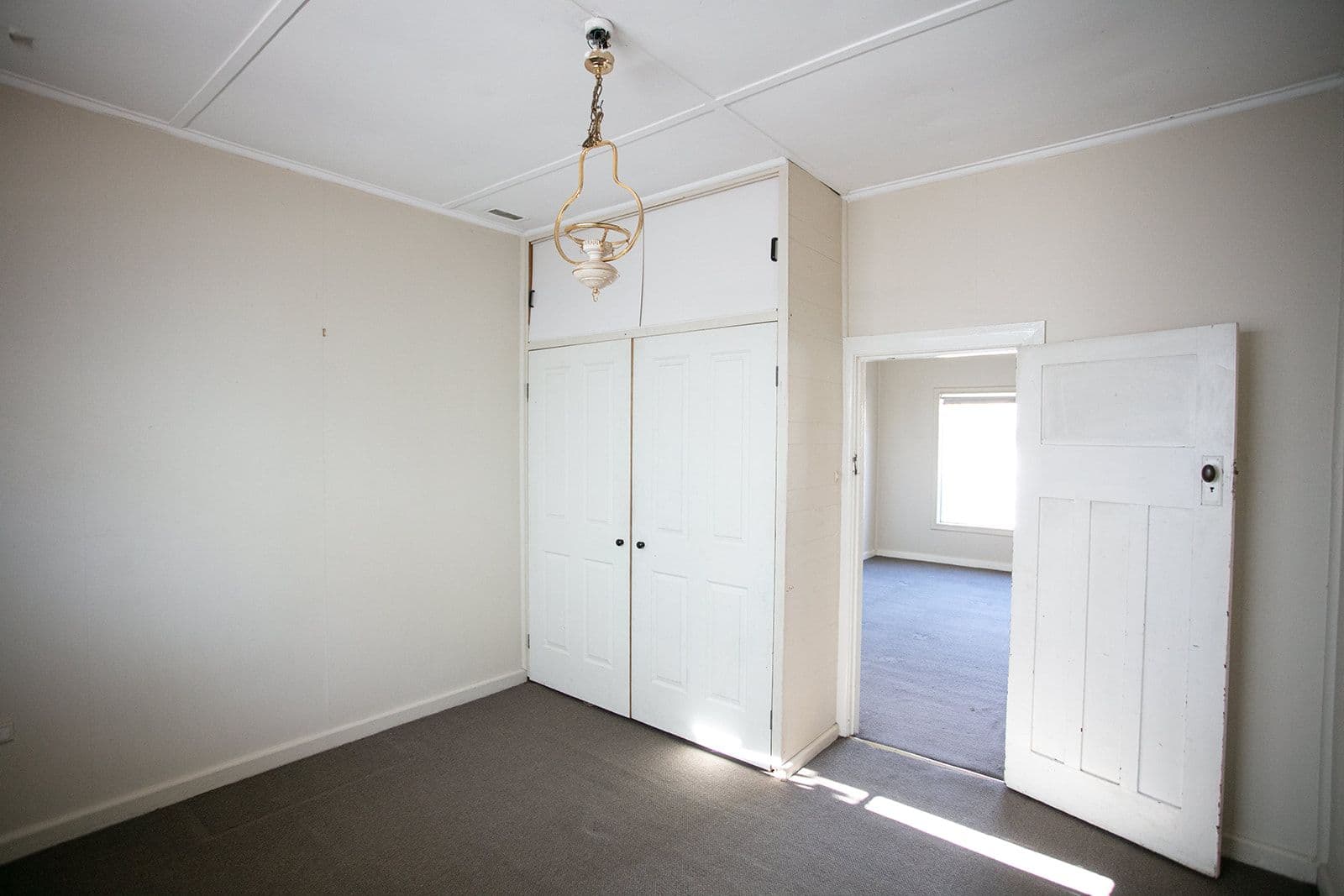303 Peisley Street, Orange - Thumbnail 4