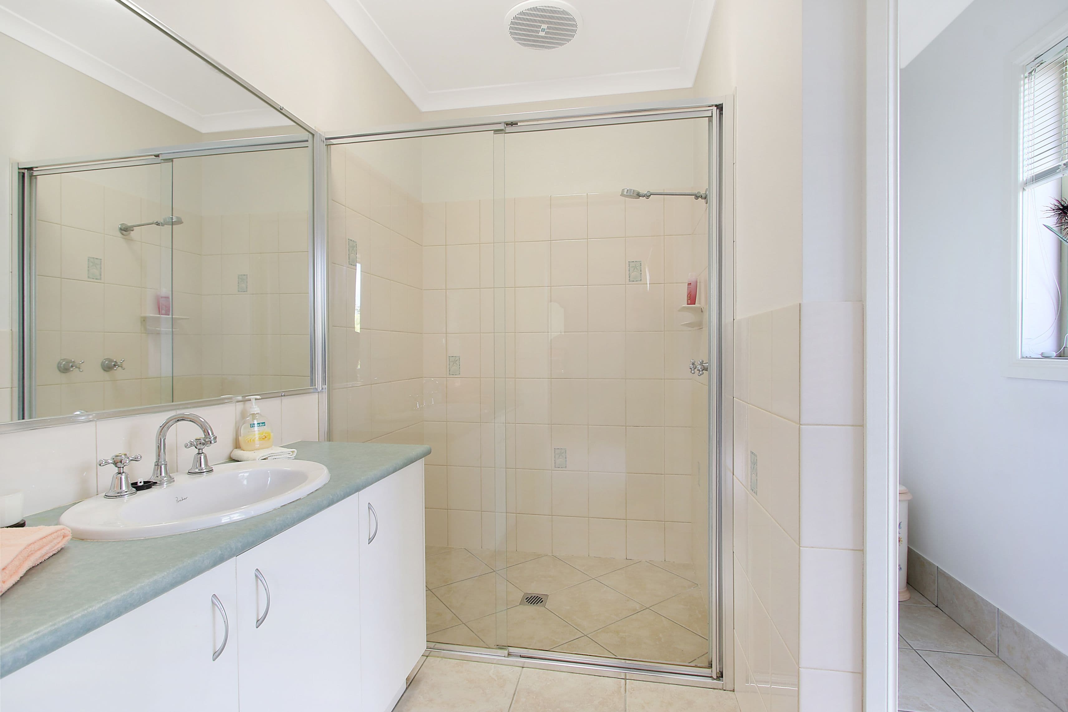 8 Willoughby Avenue, West Wodonga VIC 3690, West Wodonga - Thumbnail 8