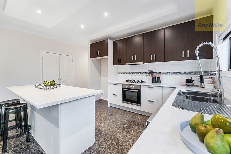 27 Somersby Road, Craigieburn VIC 3064, Craigieburn - Thumbnail 7