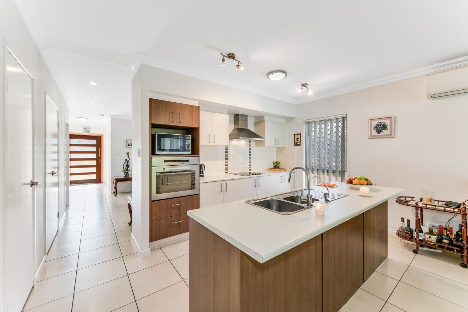 99 Winstanley Street, Carina Heights QLD 4152, Carina Heights - Thumbnail 4