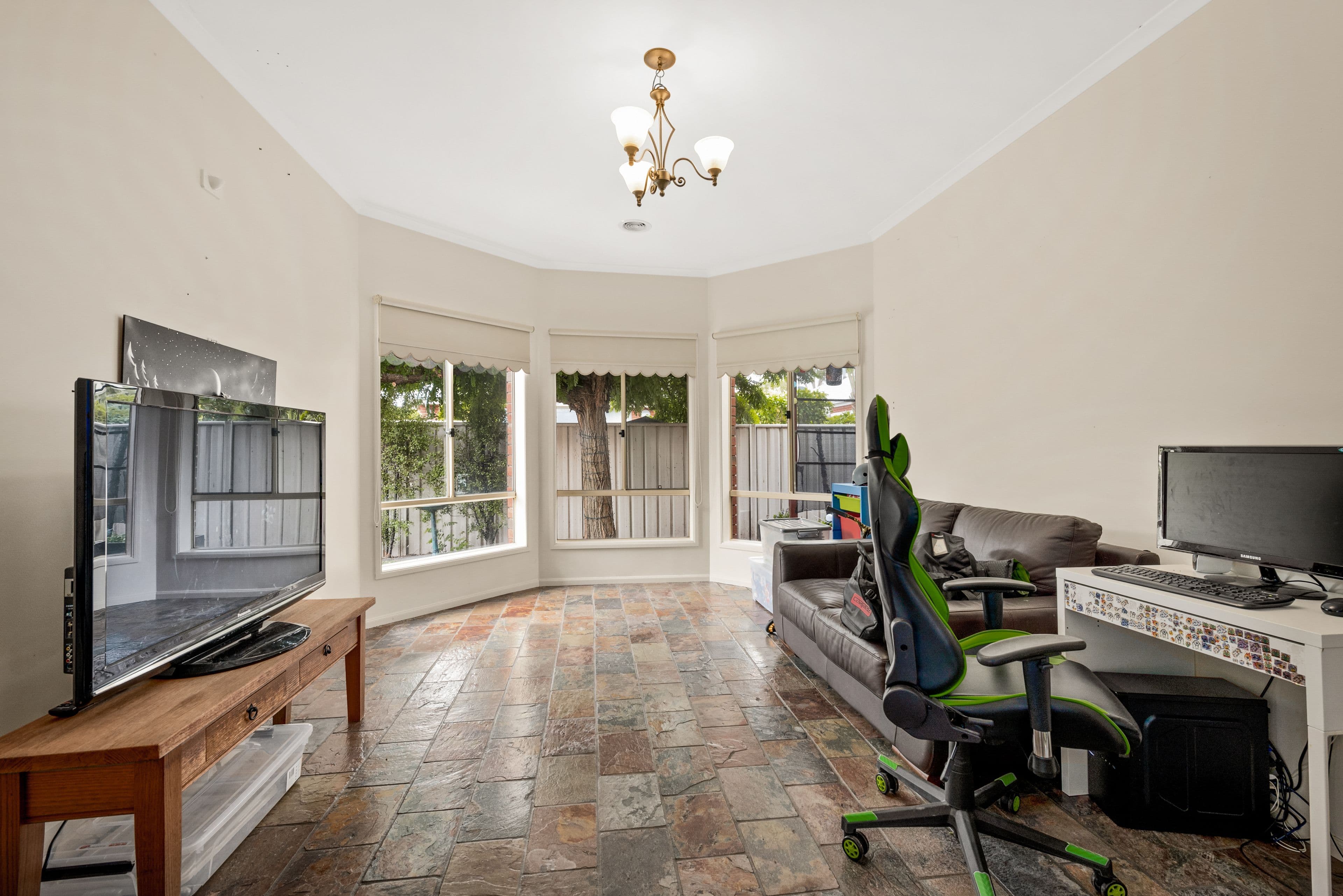 13 Stokes Green, Pakenham VIC 3810, Pakenham - Thumbnail 7
