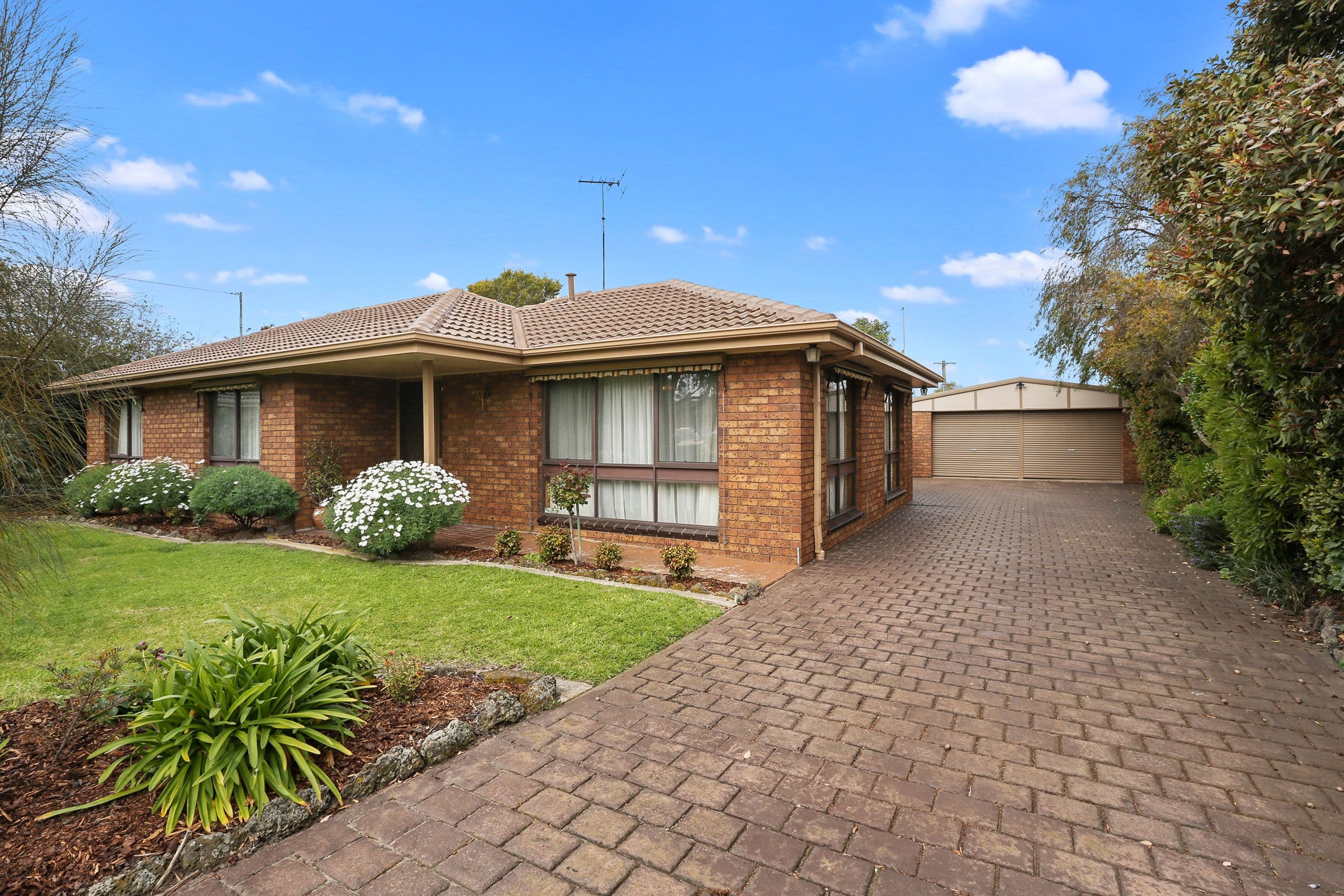 4 Brahman Close, Belmont VIC 3216, Belmont - Thumbnail 2