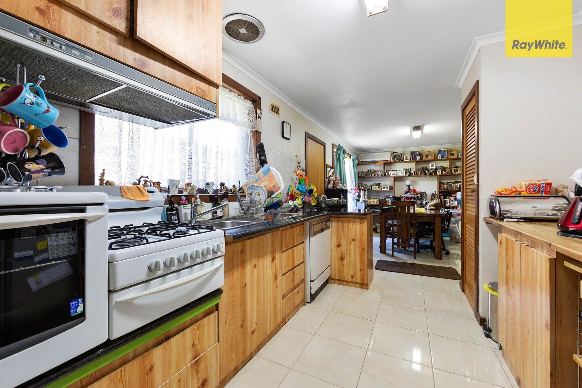 21 Bundeena Avenue, Kealba VIC 3021, Kealba - Thumbnail 3
