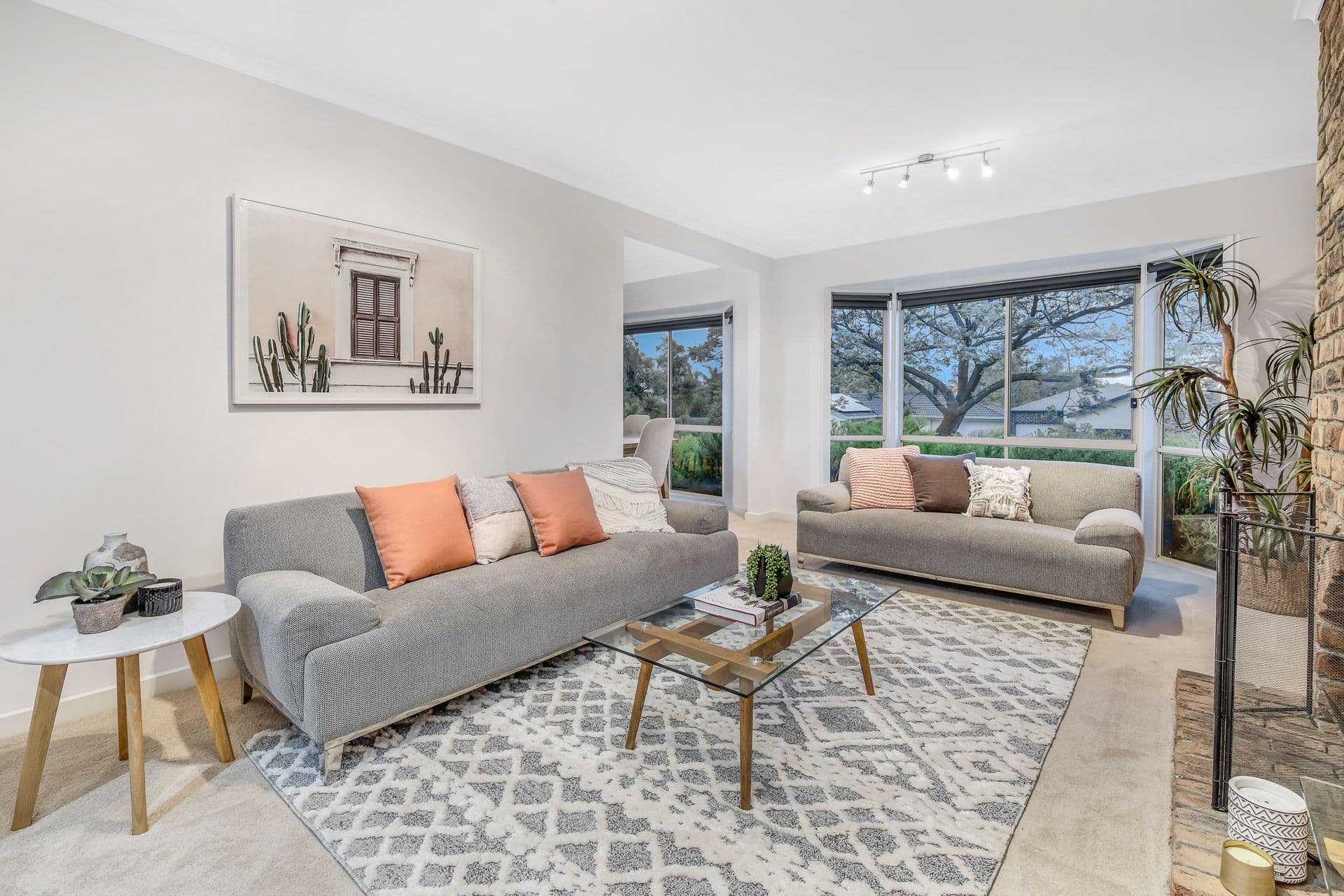 1 Bruce Court, Berwick VIC 3806, Berwick - Thumbnail 2