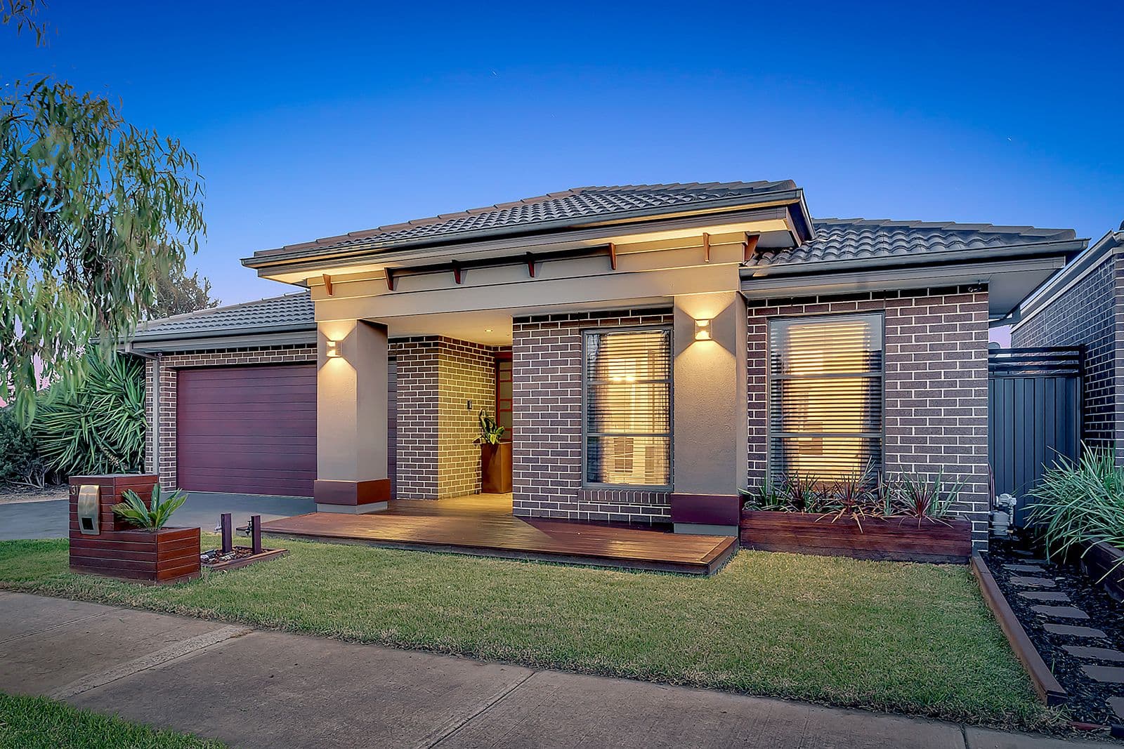 31 Kelway Street, Craigieburn VIC 3064, Craigieburn - Image 1