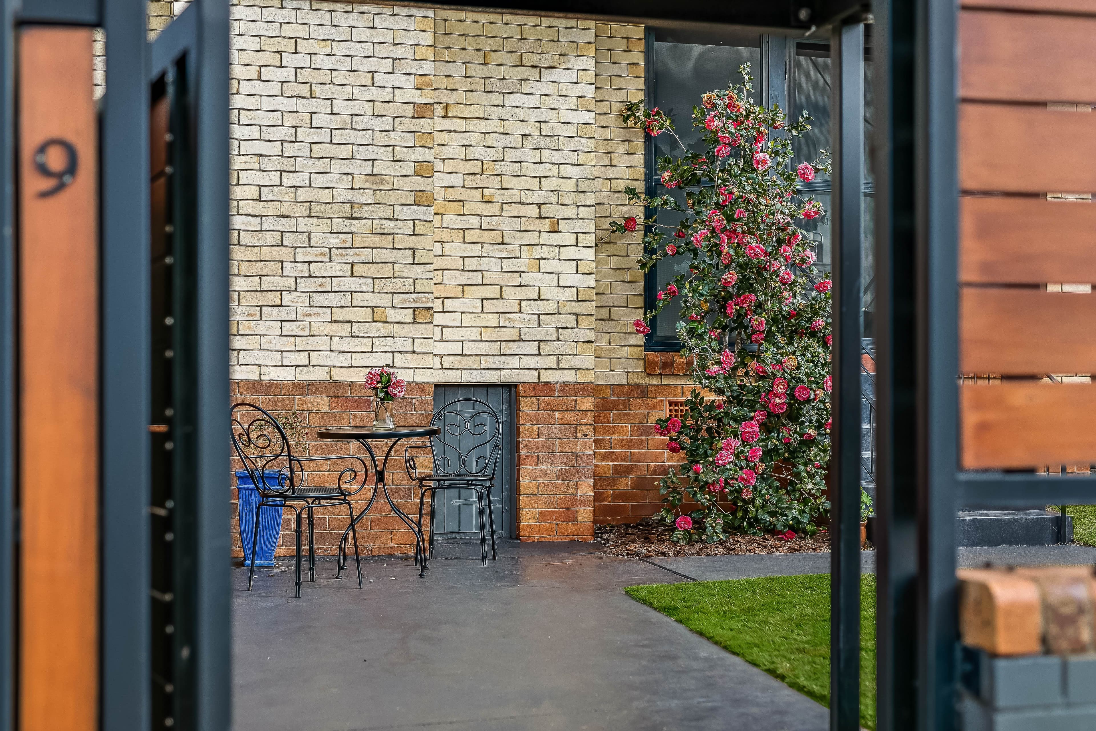 9 Blackdown Street, Harristown QLD 4350, Harristown - Thumbnail 2