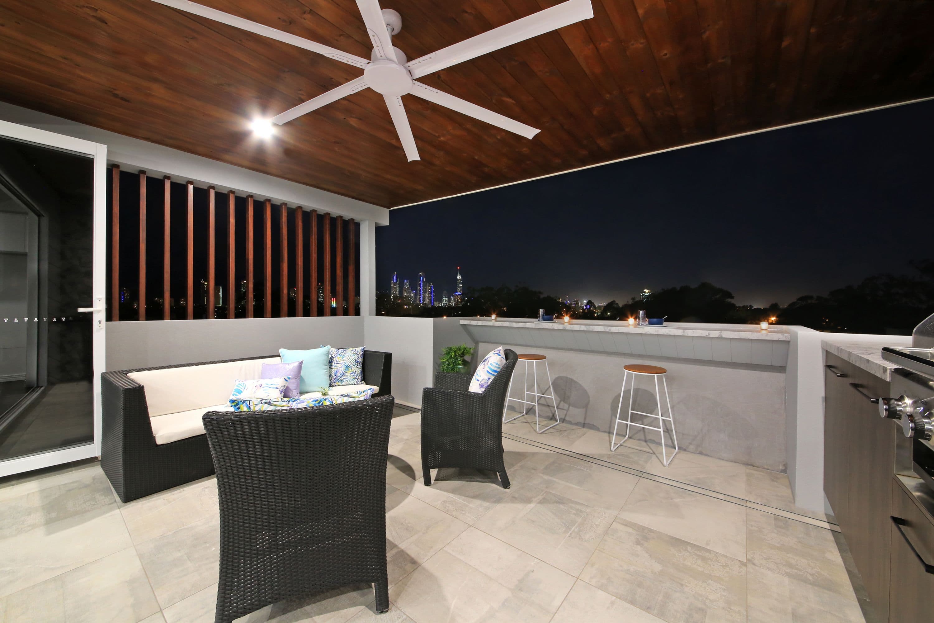 15 Deauville Drive, Southport QLD 4215, Southport - Thumbnail 7