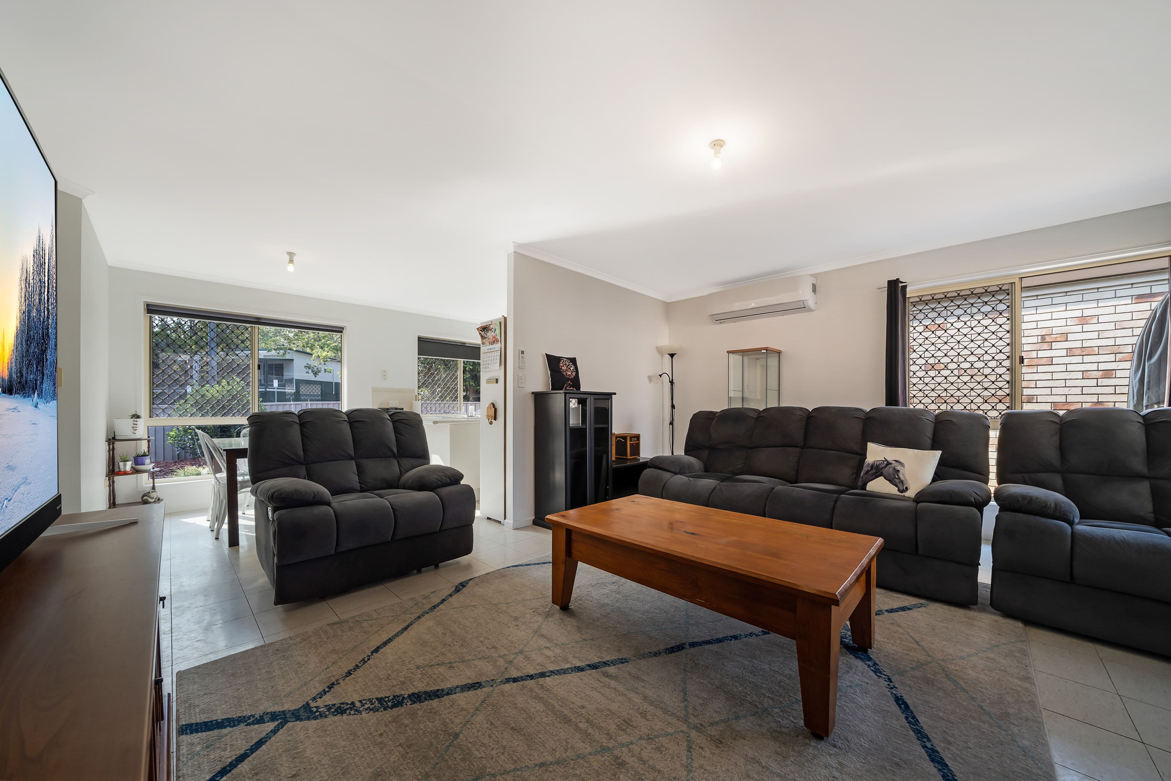 229 Fryar Road, Eagleby QLD 4207, Eagleby - Thumbnail 4