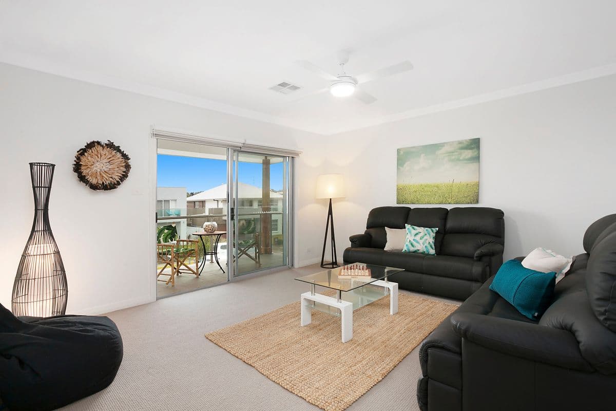 16 Whitehaven Street, Greenhills Beach - Thumbnail 5