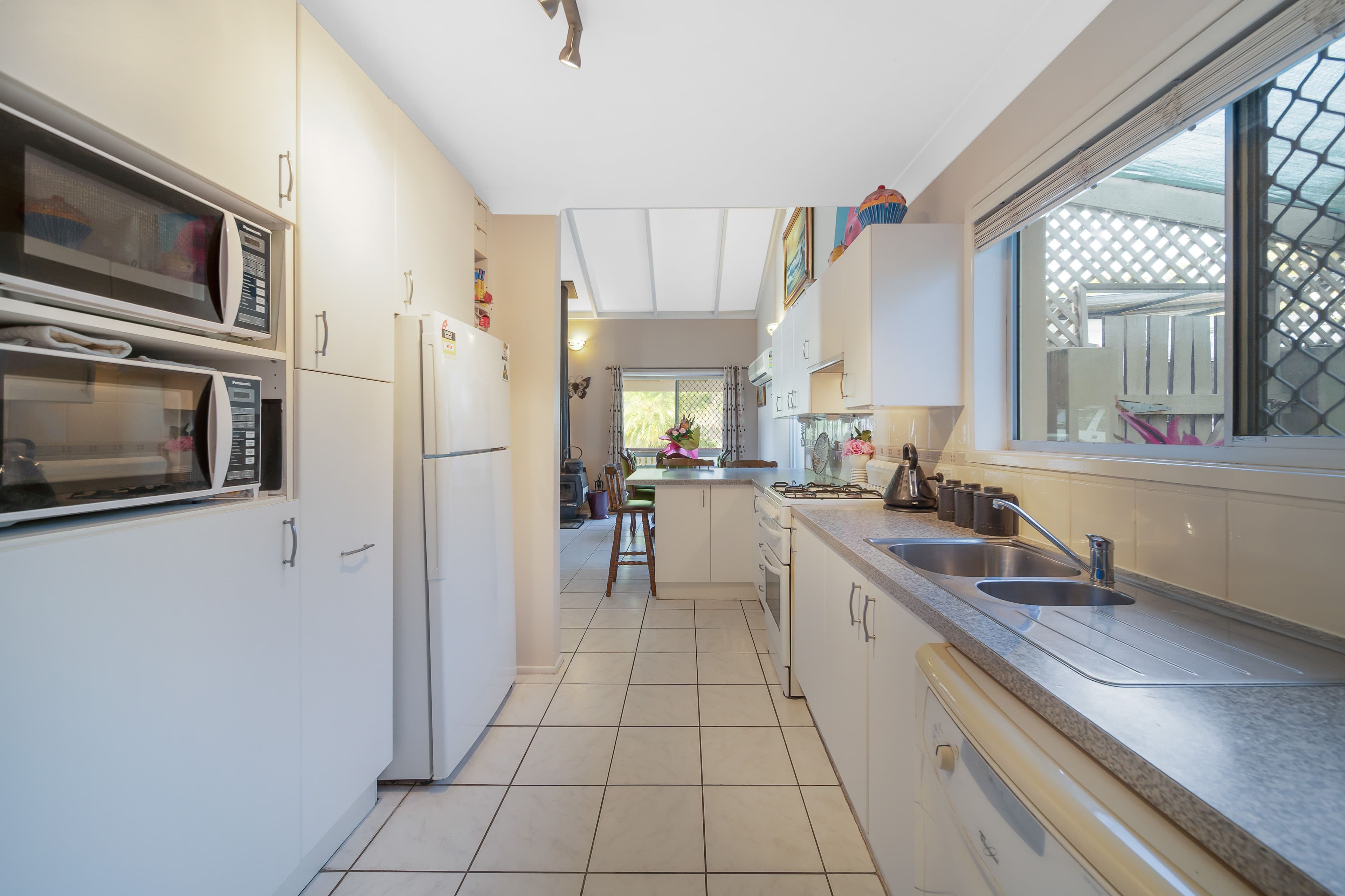 15 Gamenya Drive, Springwood QLD 4127, Springwood - Thumbnail 5