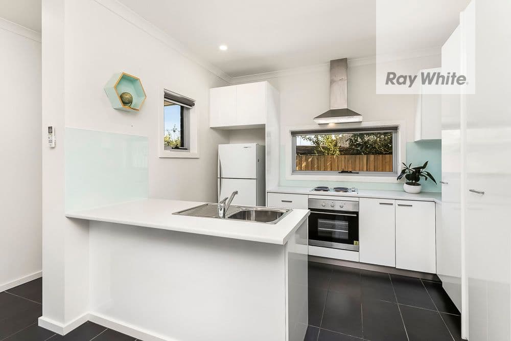 54 Dumbarton Street, Reservoir VIC 3073, Reservoir - Thumbnail 2