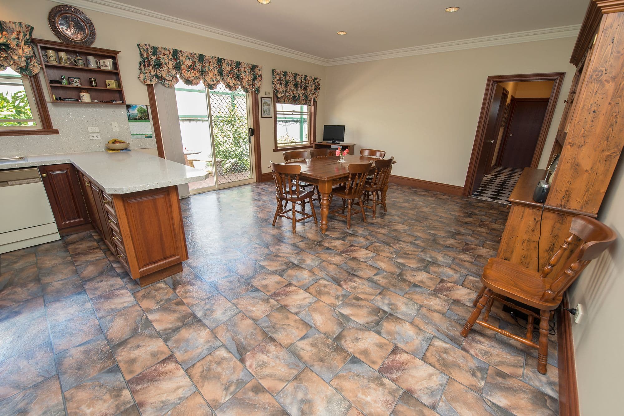 2 Bambrick Court, Swan Hill VIC 3585, Swan Hill - Thumbnail 6