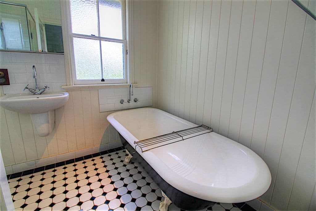 220 Warwick Road, Churchill QLD 4305, Churchill - Thumbnail 6