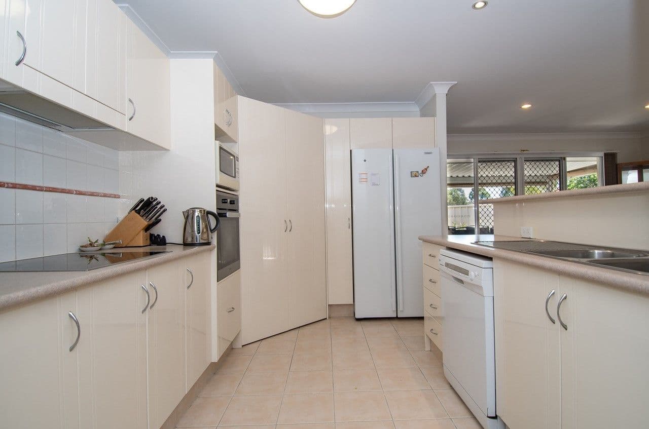 5 Dylan Street, Arundel QLD 4214, Arundel - Thumbnail 3