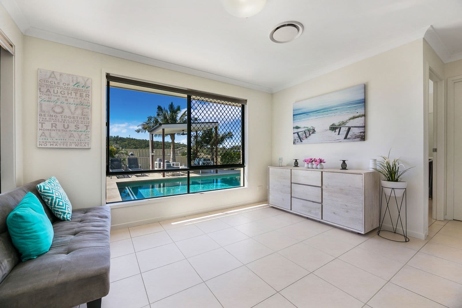 24 Highview Place, Parkwood QLD 4214, Parkwood - Thumbnail 4