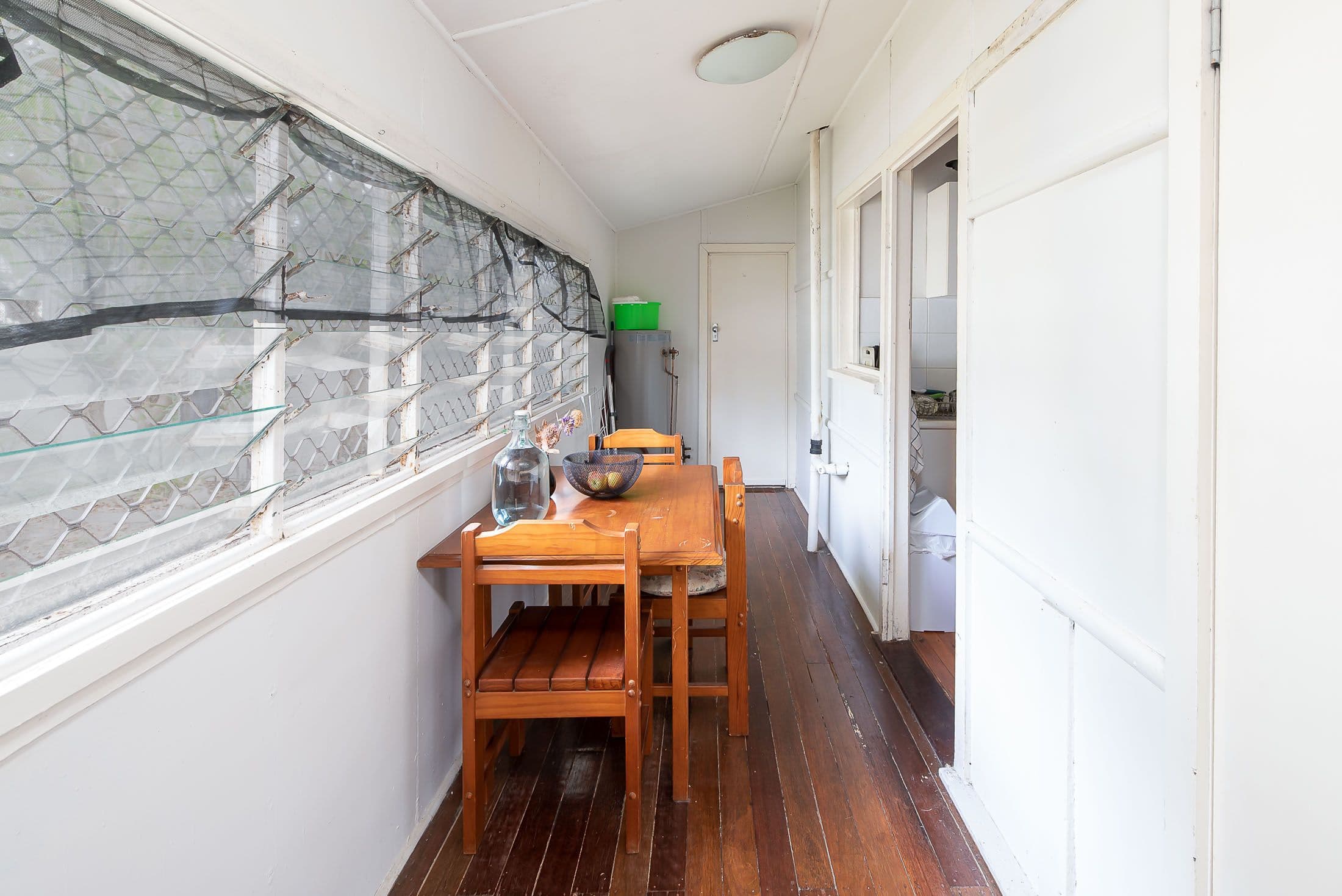 18 Hughes Avenue, Main Beach QLD 4217, Main Beach - Thumbnail 8