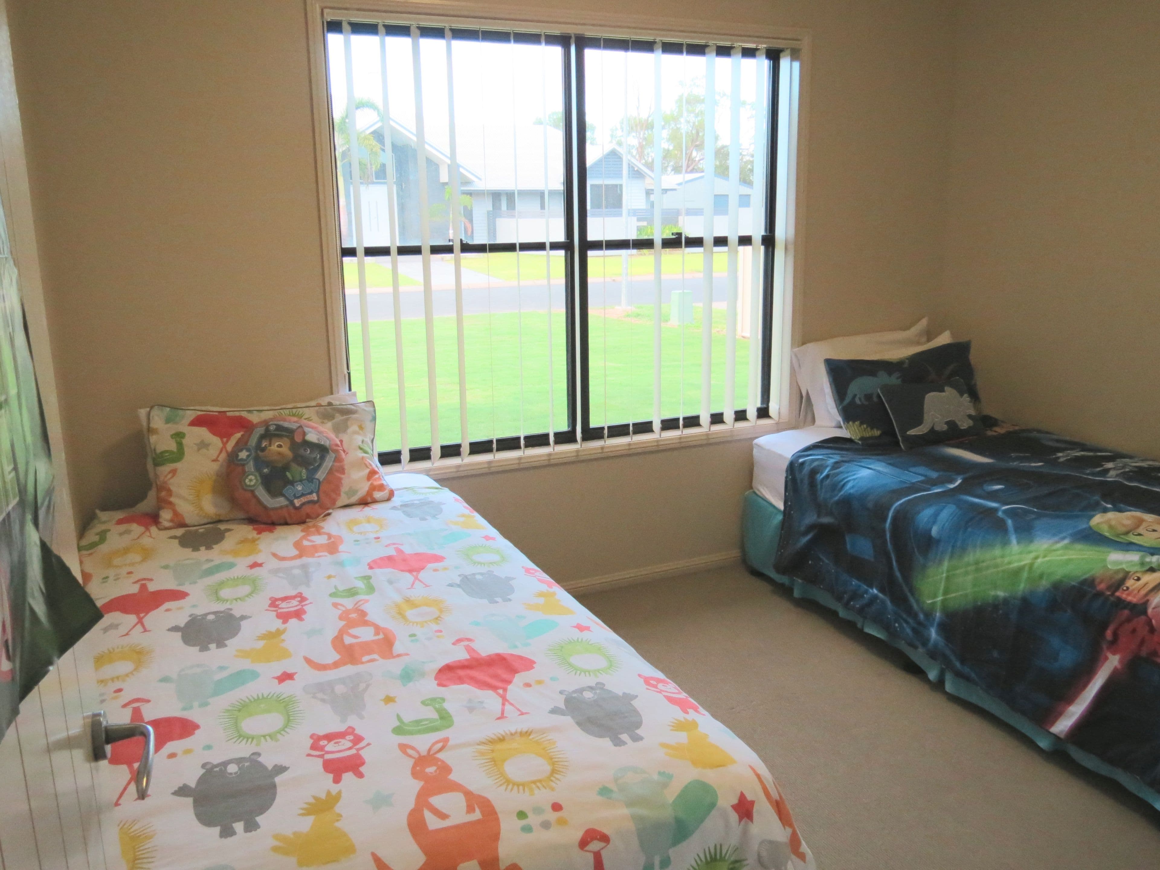 3 Carrington Place, Emerald QLD 4720, Emerald - Thumbnail 8