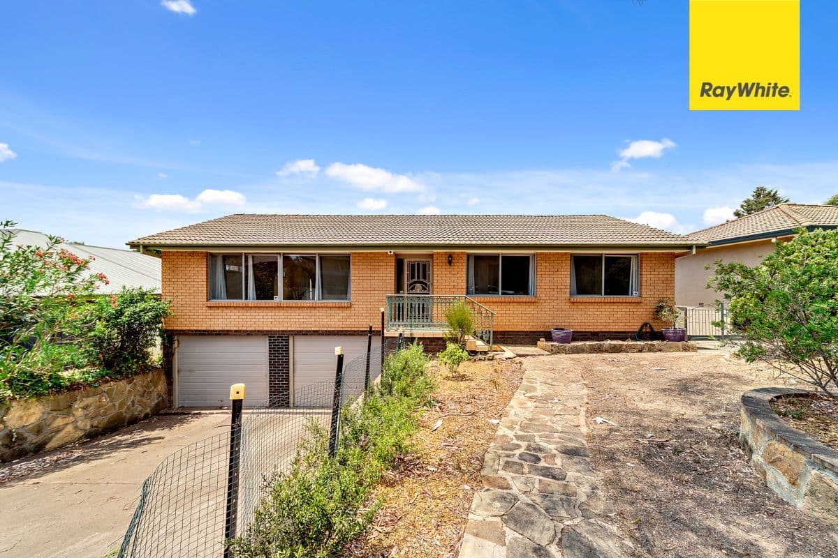 17 Mayo Street, Weetangera ACT 2614, Weetangera - Image 1