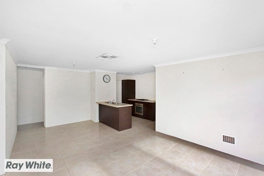 211B Mirrabooka Avenue, Balga WA 6061, Balga - Thumbnail 4