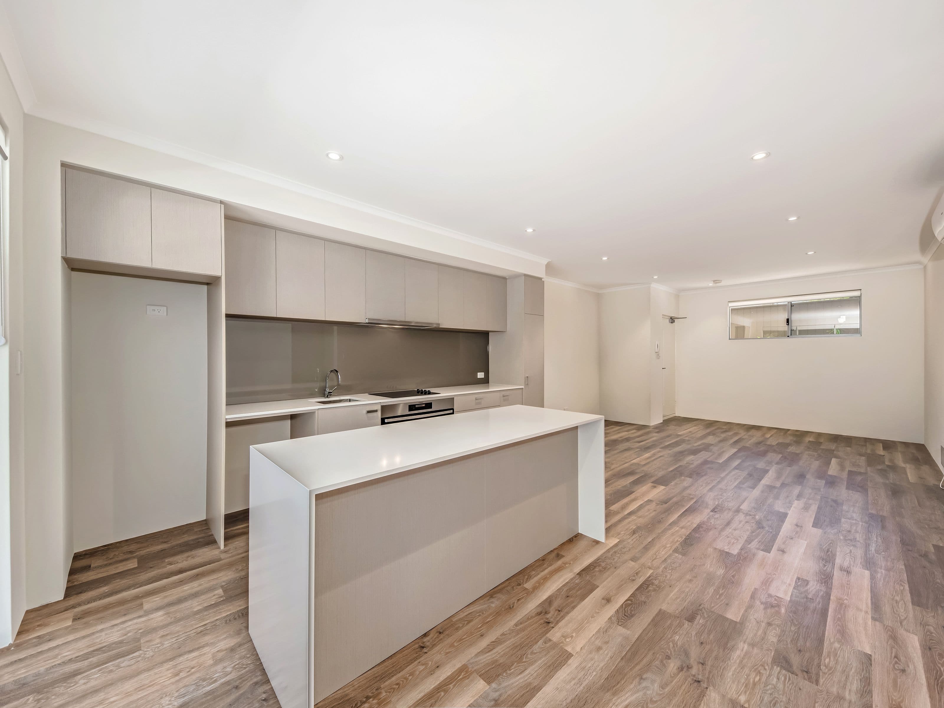 22 Paterson Street, Como WA 6152, Como - Thumbnail 2