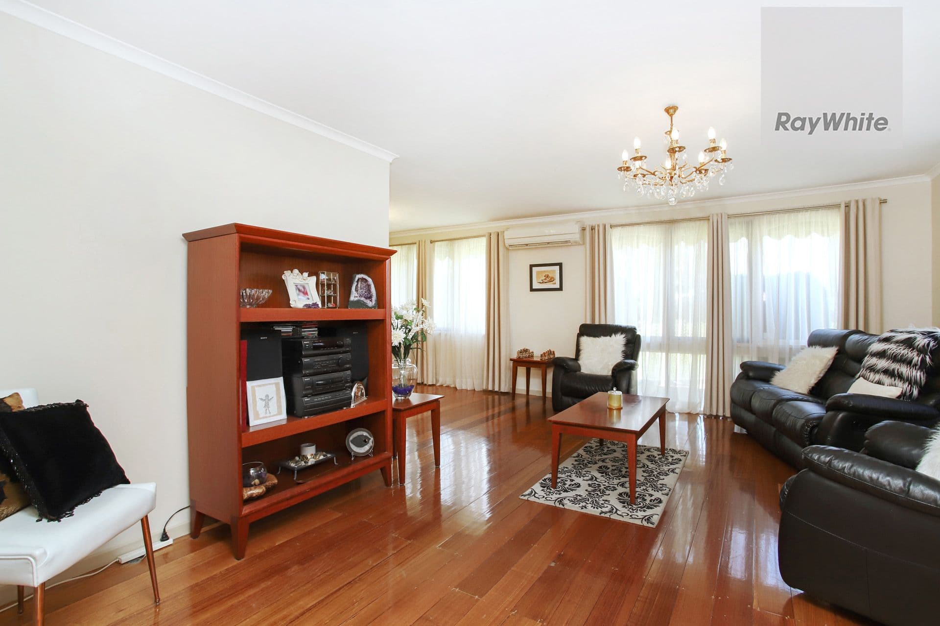 15 Clarke Drive, Gladstone Park VIC 3043, Gladstone Park - Thumbnail 2