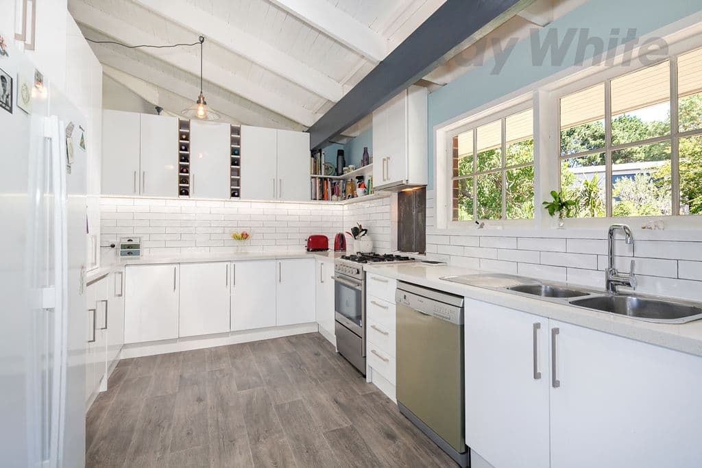 140 Argyle Road, Happy Valley VIC 3360, Happy Valley - Thumbnail 2
