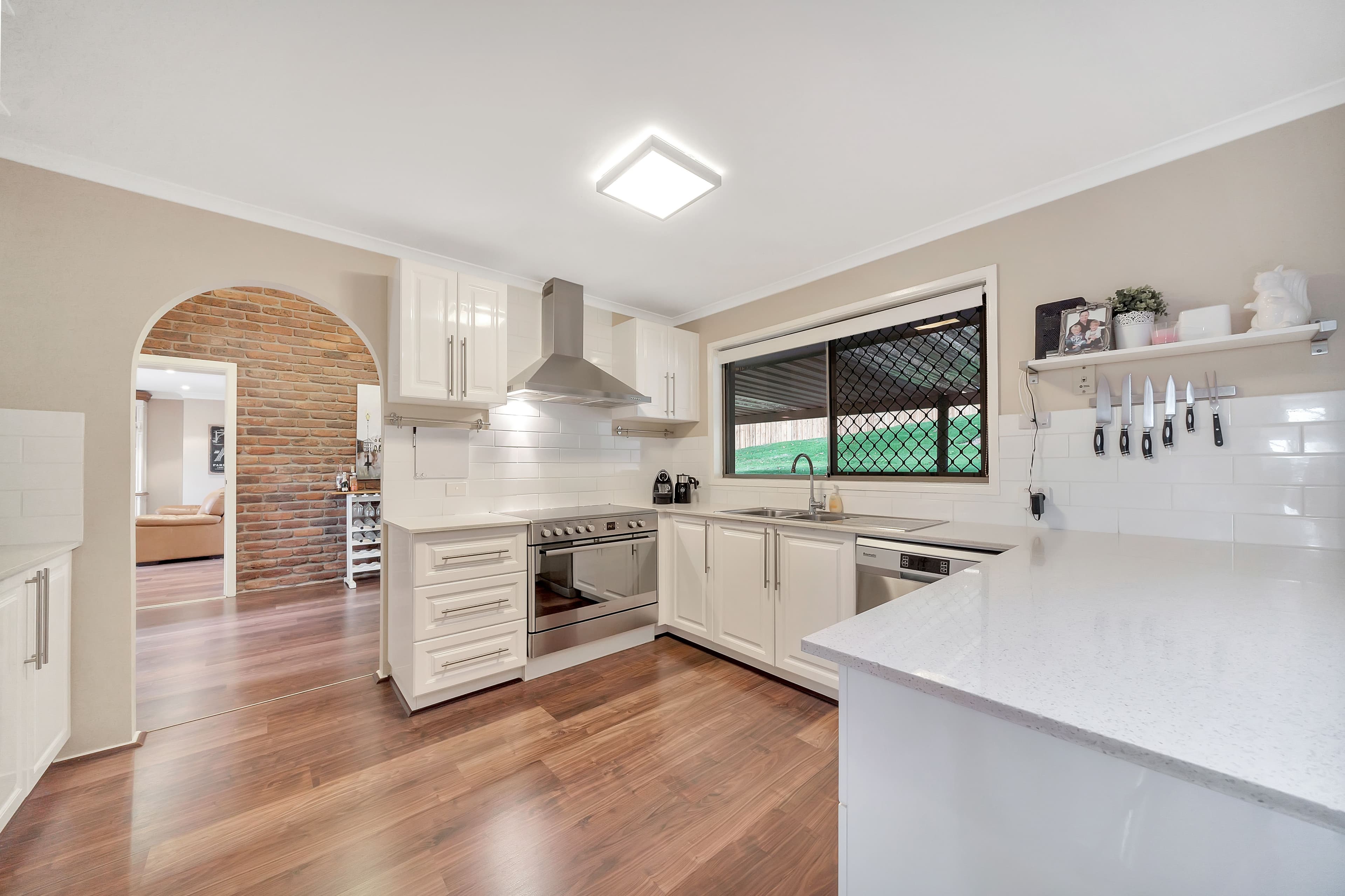 28 Morisset Court, Edens Landing QLD 4207, Edens Landing - Thumbnail 6