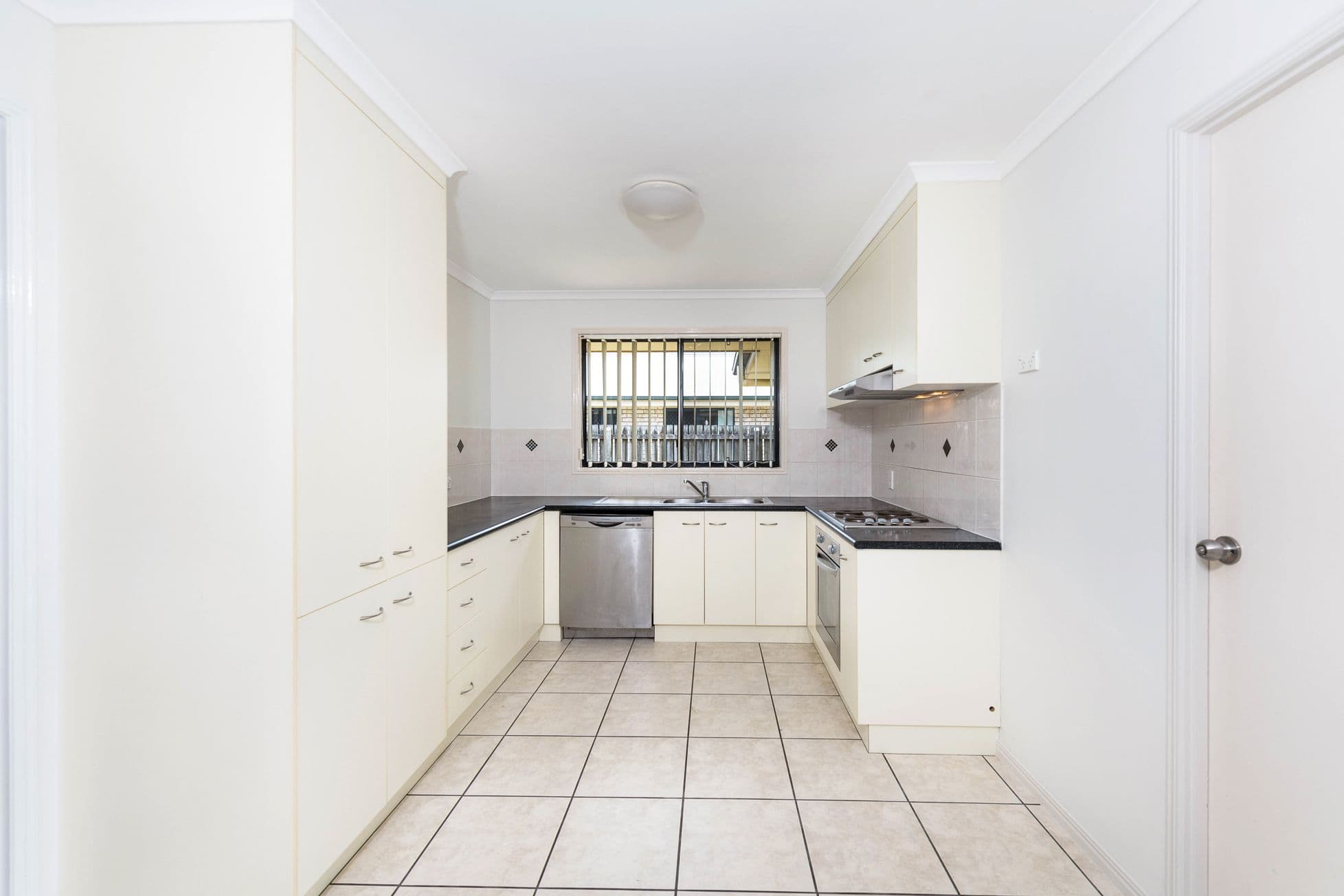 20 Searle Street, Thabeban QLD 4670, Thabeban - Thumbnail 7