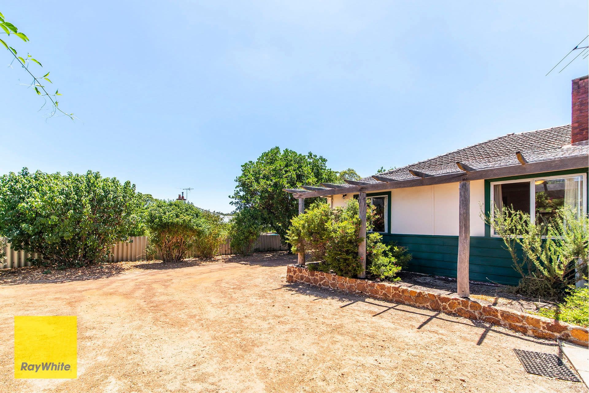 8 Boonooloo Road, Kalamunda WA 6076, Kalamunda - Thumbnail 2