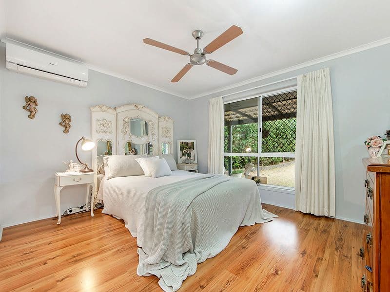 24 Chaplin Crescent, Oxenford QLD 4210, Oxenford - Thumbnail 8