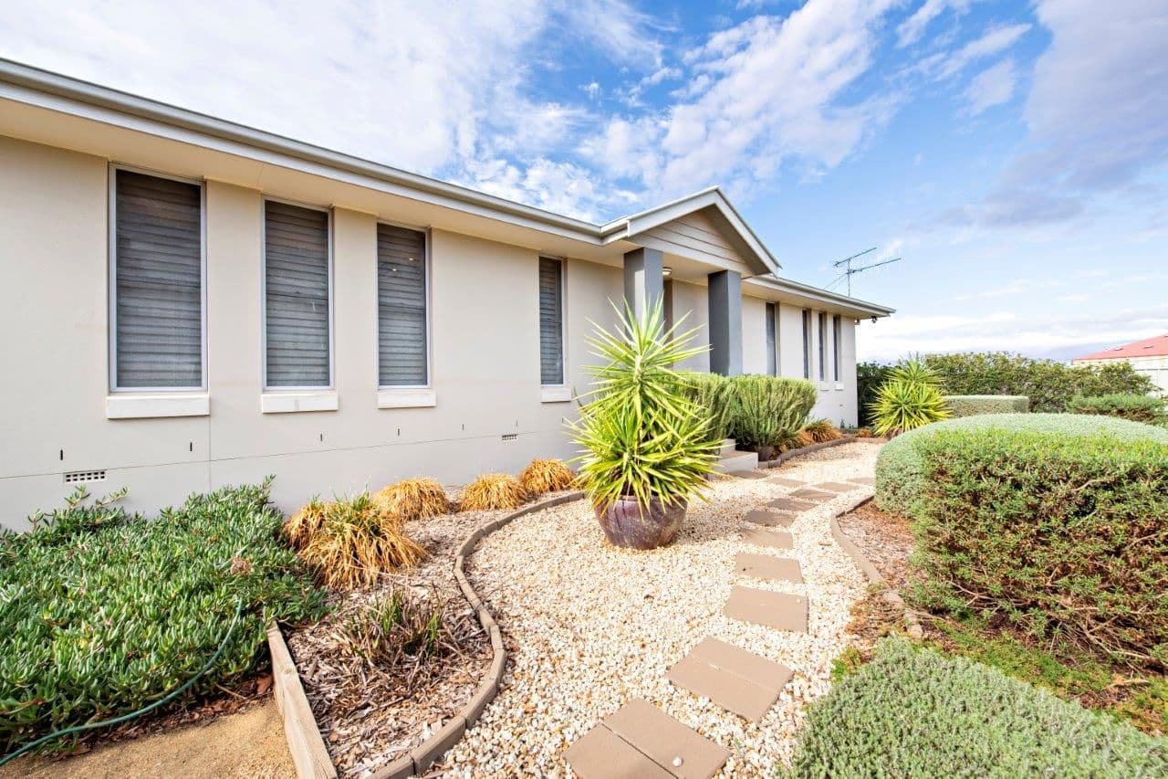 11 Bowden Fletcher Drive, Narromine NSW 2821, Narromine - Thumbnail 2