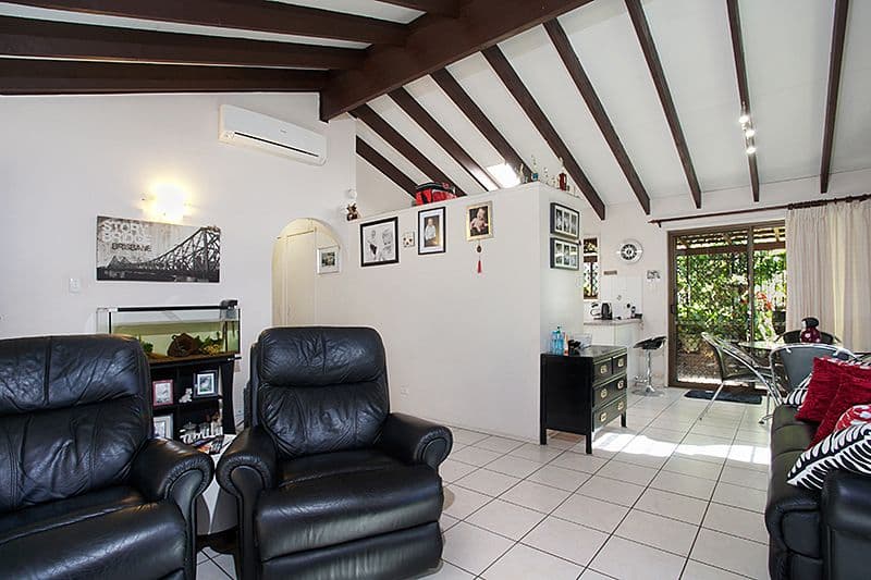317 Cliveden Avenue, Oxley QLD 4075, Oxley - Thumbnail 5