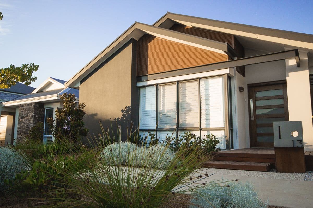 Unit 13 Frangipani Road, TREEBY WA 6164, Treeby - Image 1