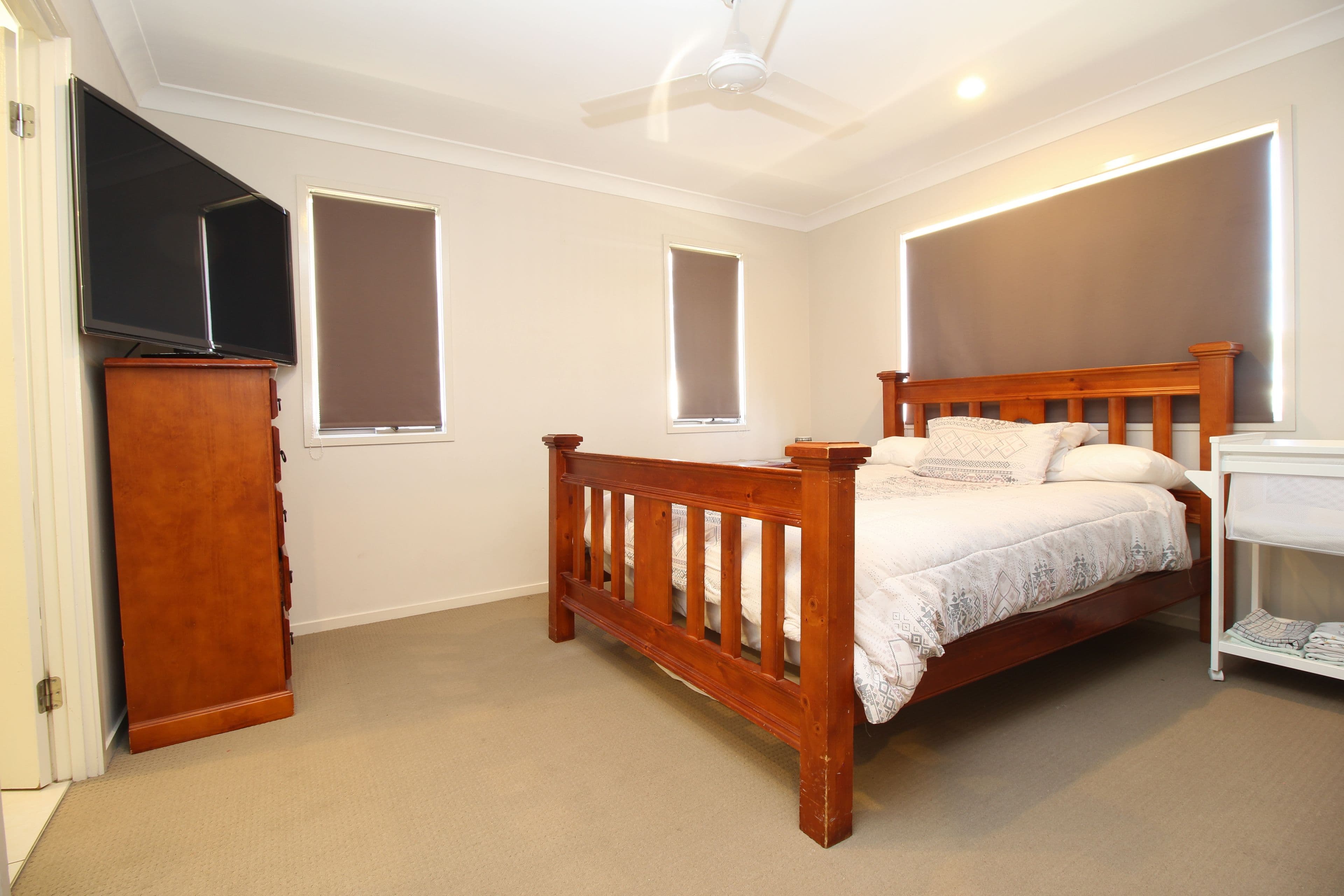 16 Ivers Place, Emerald QLD 4720, Emerald - Thumbnail 8