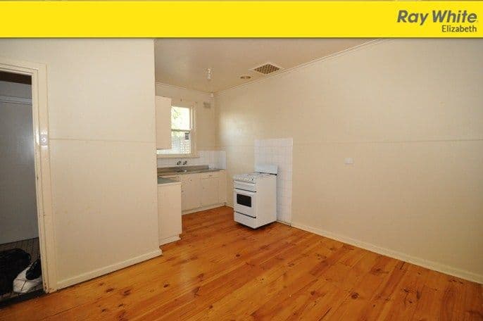 10. Milston Street, Elizabeth Grove SA 5112, Elizabeth Grove - Thumbnail 3
