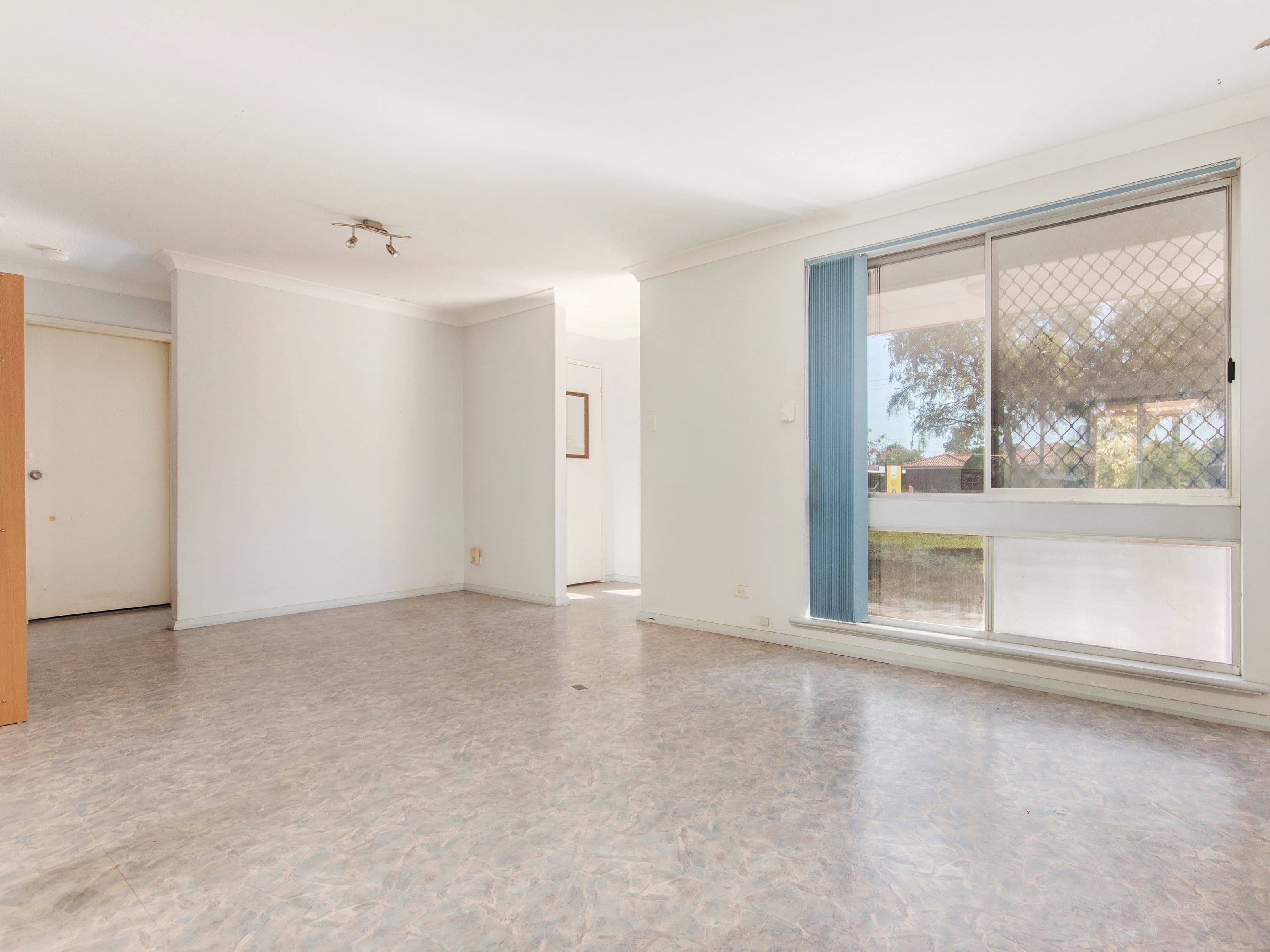 20 Willmott Drive, Cooloongup WA 6168, Cooloongup - Thumbnail 2