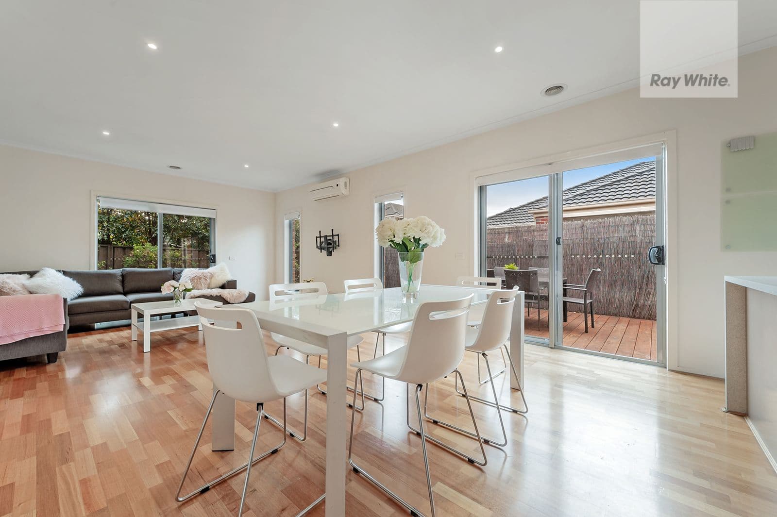 18 Healesville Loop, Craigieburn VIC 3064, Craigieburn - Thumbnail 6