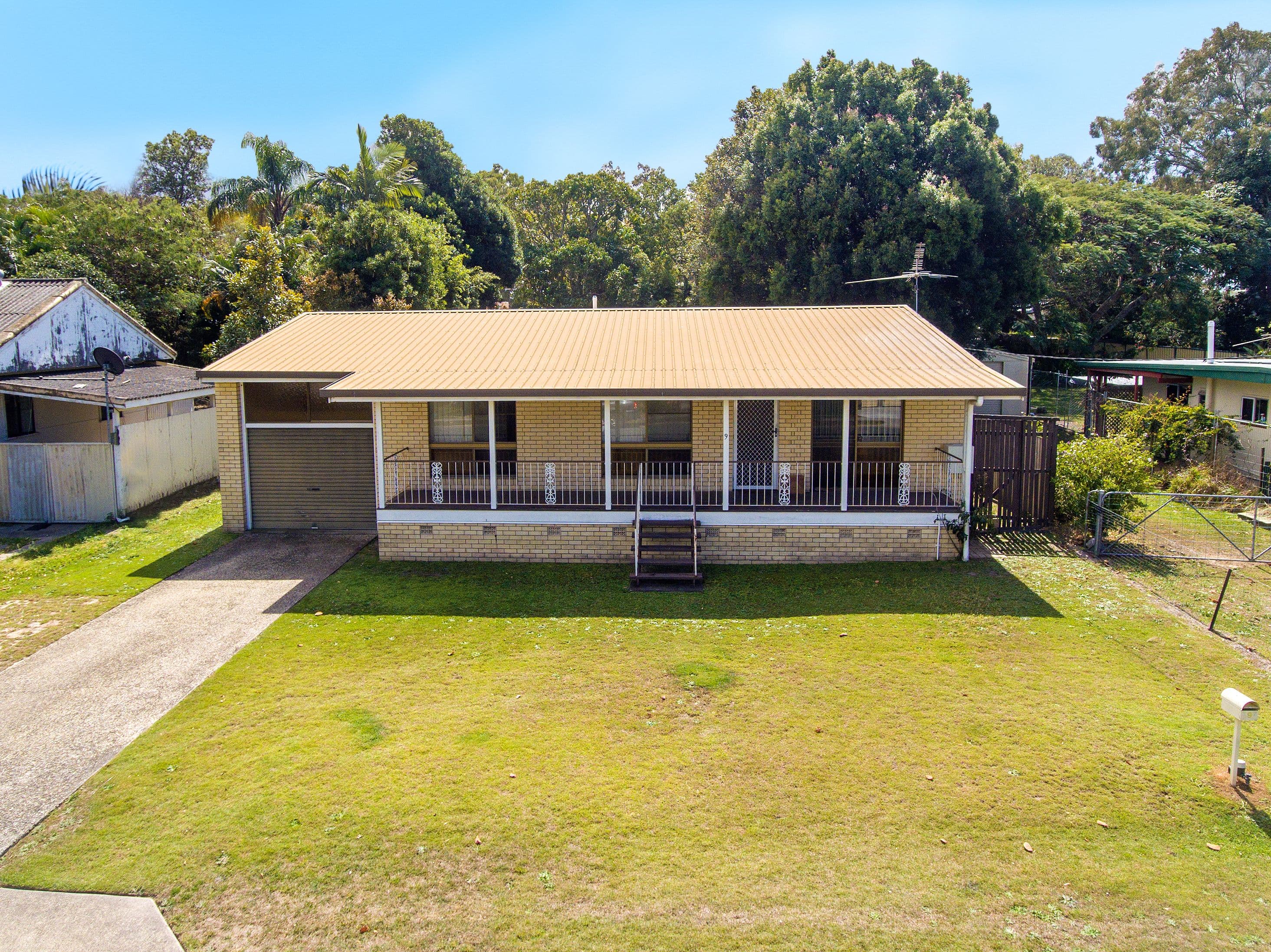 9 Cliffdale Avenue, Deception Bay QLD 4508, Deception Bay - Thumbnail 2