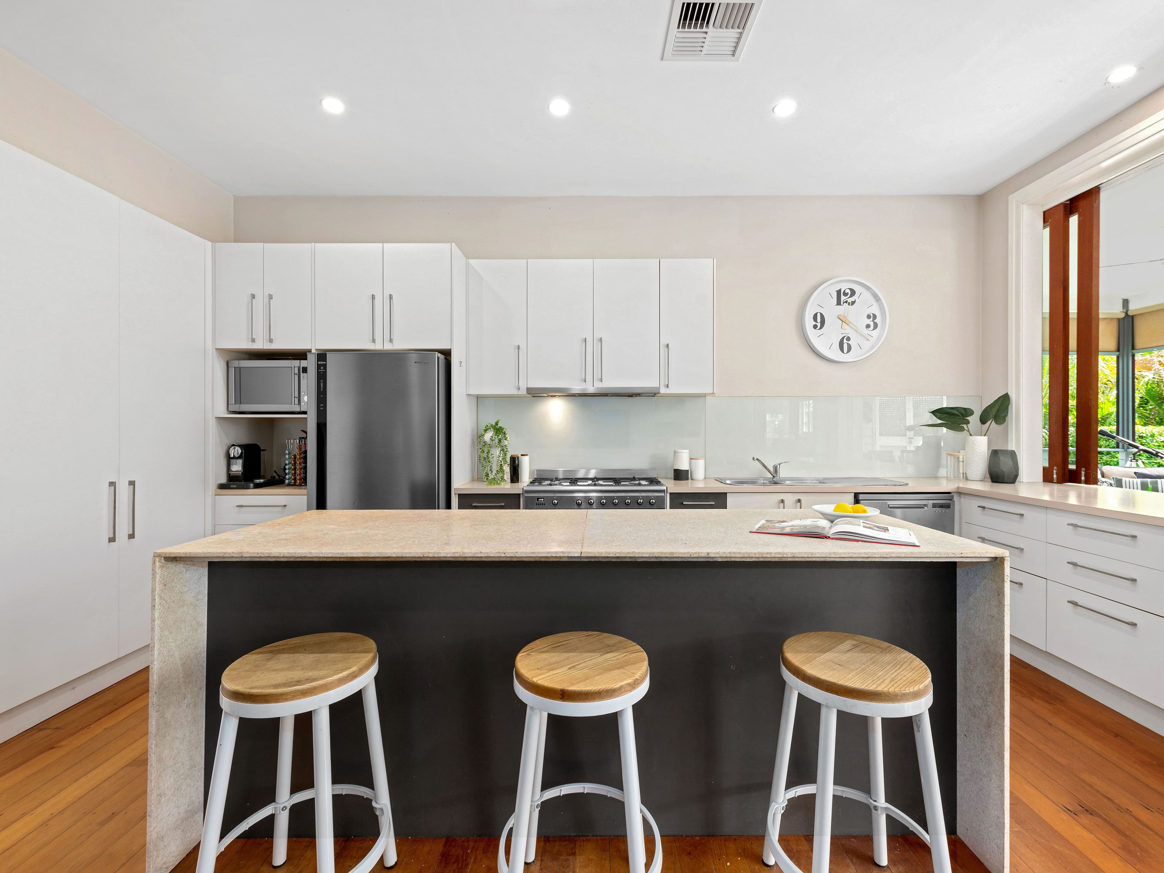 22 Hibiscus Avenue, Ashgrove QLD 4060, Ashgrove - Thumbnail 4
