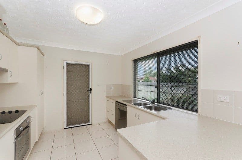 70 Thorn Street, Mount Louisa QLD 4814, Mount Louisa - Thumbnail 3