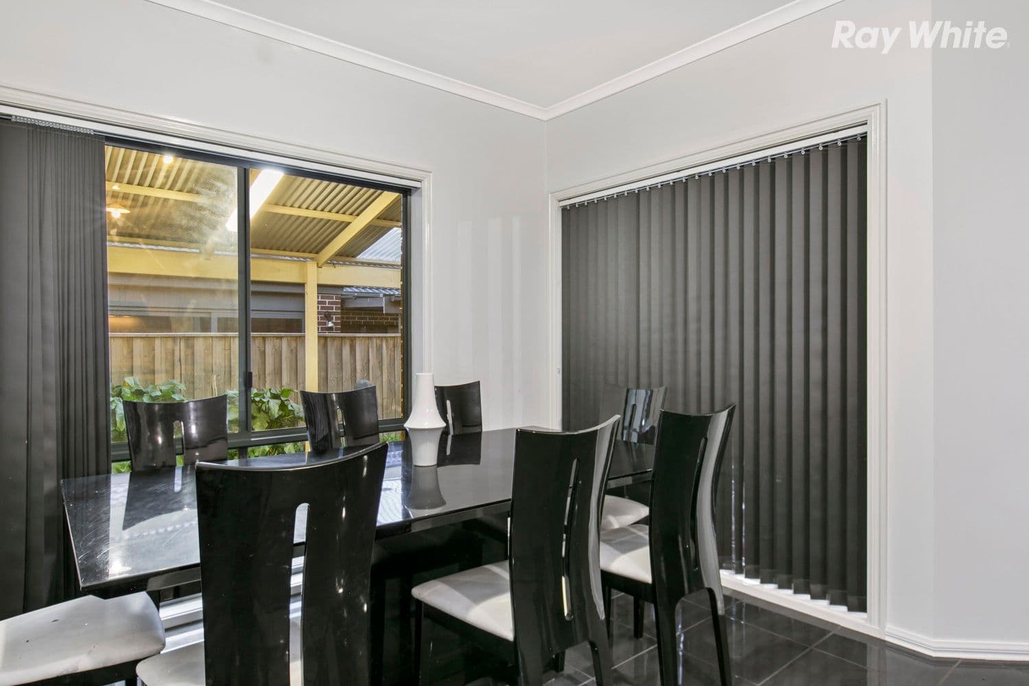 54 Arthur Phillip Drive, Pakenham VIC 3810, Pakenham - Thumbnail 5