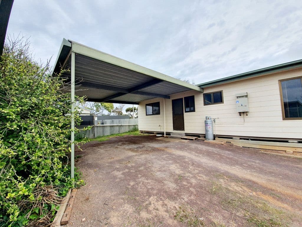1/16 Mudge Terrace, Streaky Bay SA 5680, Streaky Bay - Thumbnail 2