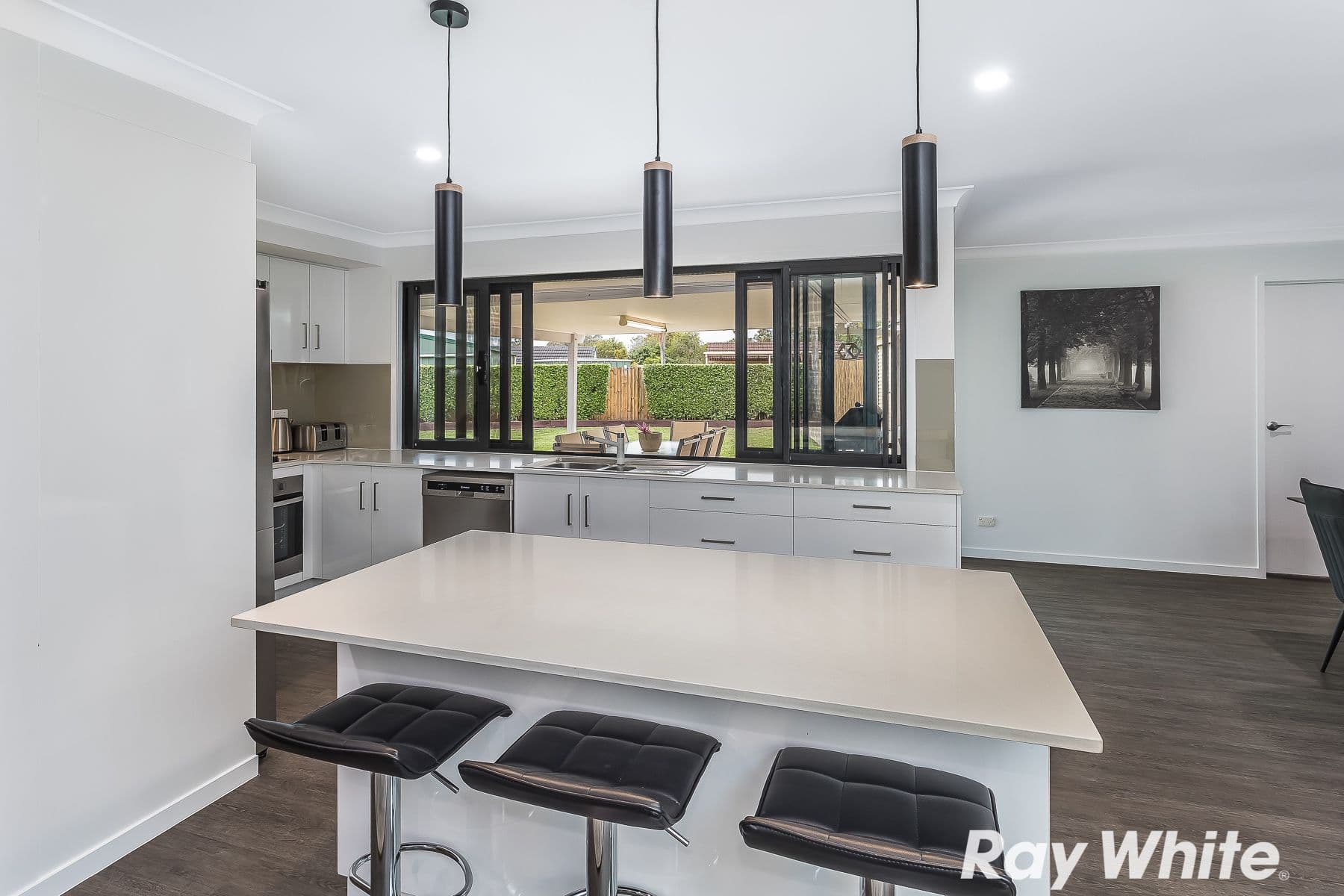 9 Lambourne Court, Lawnton QLD 4501, Lawnton - Thumbnail 4