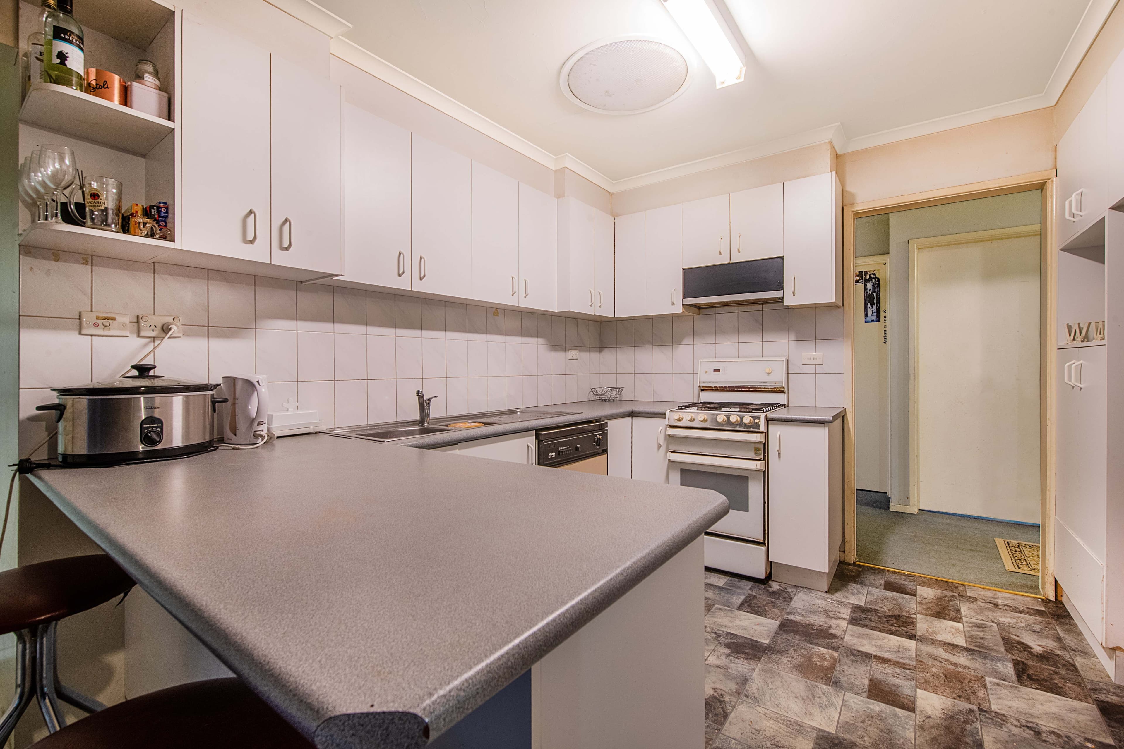 6 Loch Street, Ferntree Gully VIC 3156, Ferntree Gully - Thumbnail 2