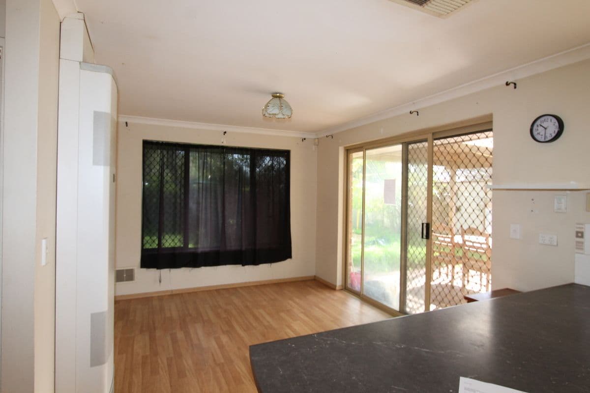 12 Burton Retreat, Stratton WA 6056, Stratton - Thumbnail 2