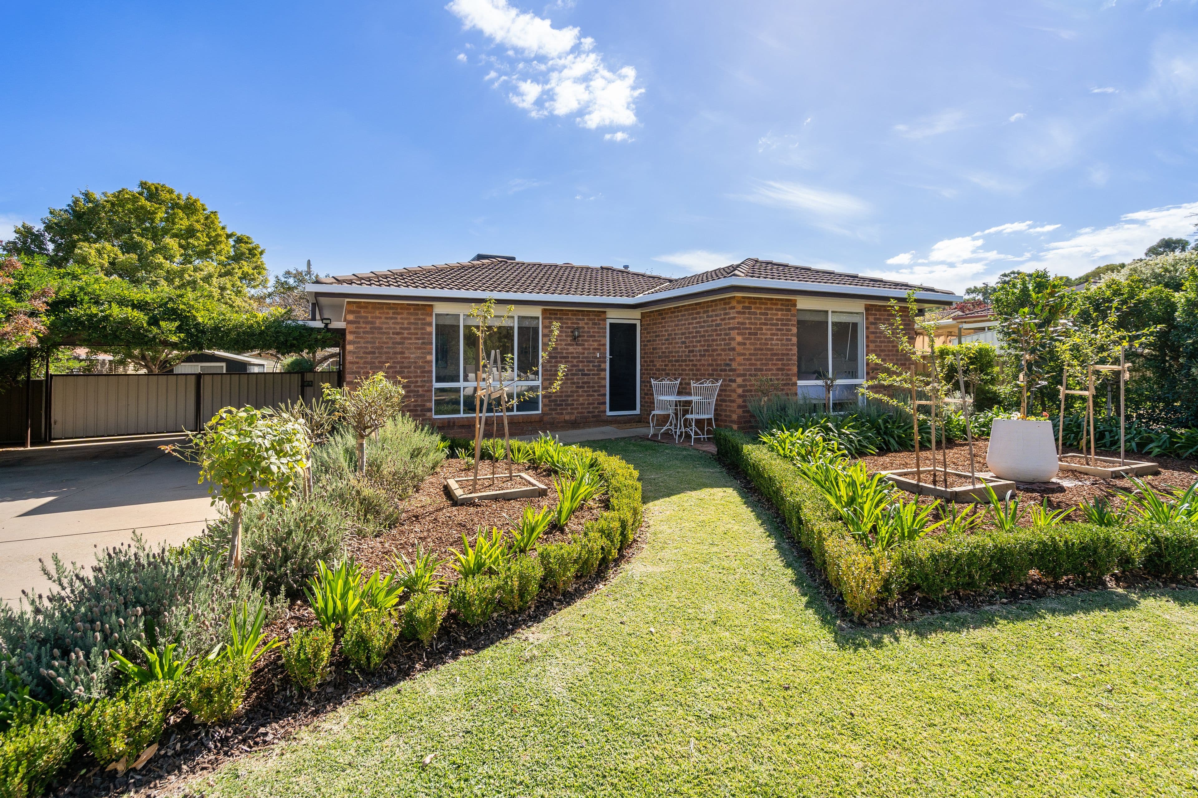 9 Atkins Place, Estella NSW 2650, Estella - Image 1